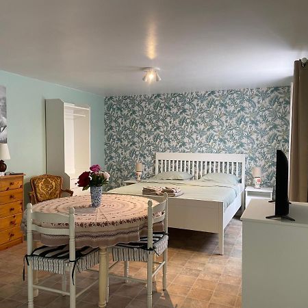 Chambre Independante Bed & Breakfast Lalinde Exterior photo